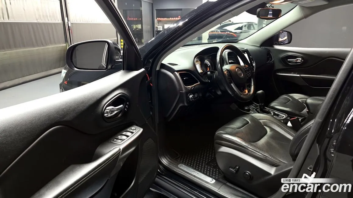 Jeep Cherokee 2021 из KR, фото 5