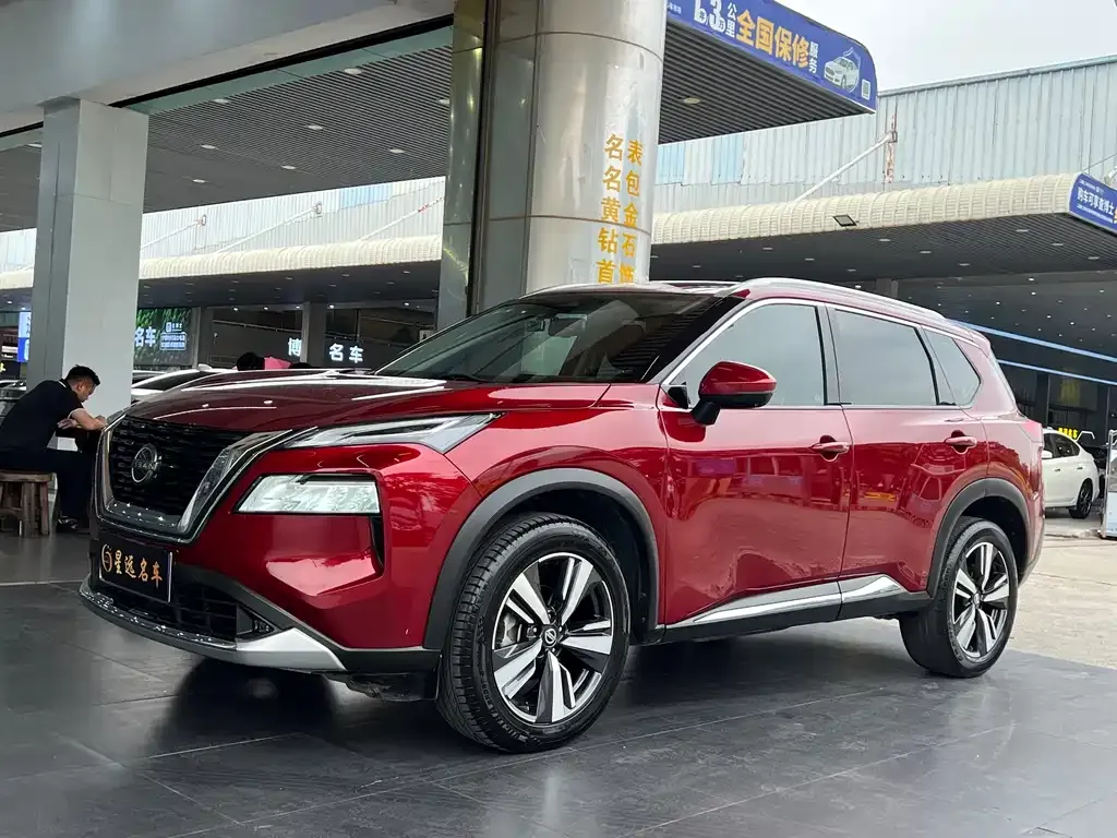 Nissan X-Trail — фото 1