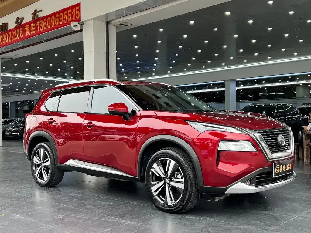 Nissan X-Trail — фото 10