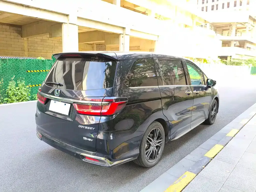 Honda Odyssey — фото 6