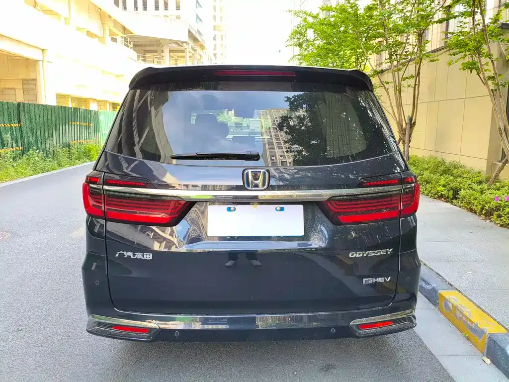 Honda Odyssey — фото 4