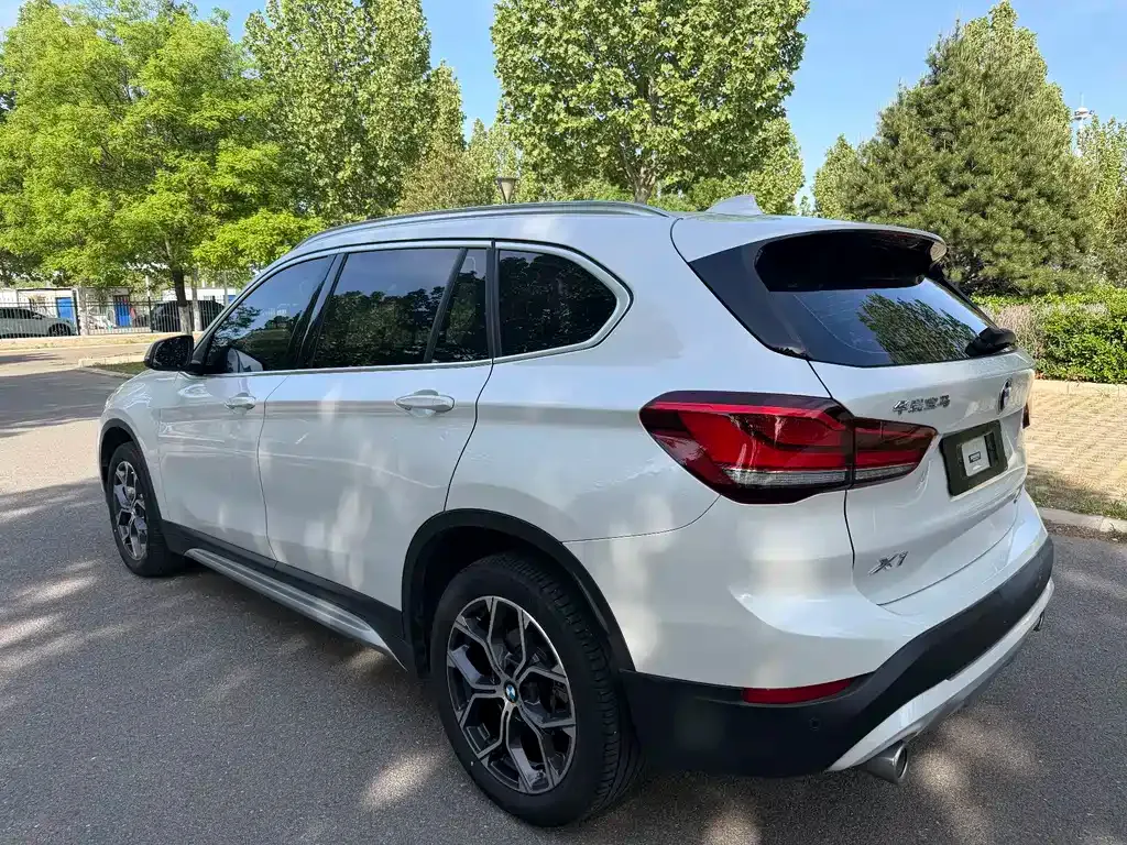 BMW X1 — фото 3