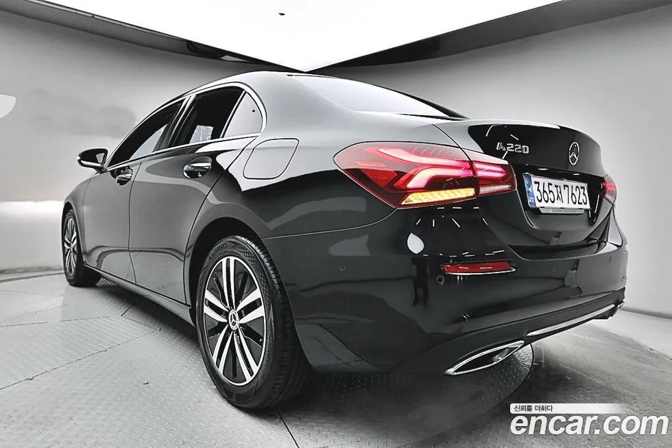 Mercedes-Benz A-Class — фото 10