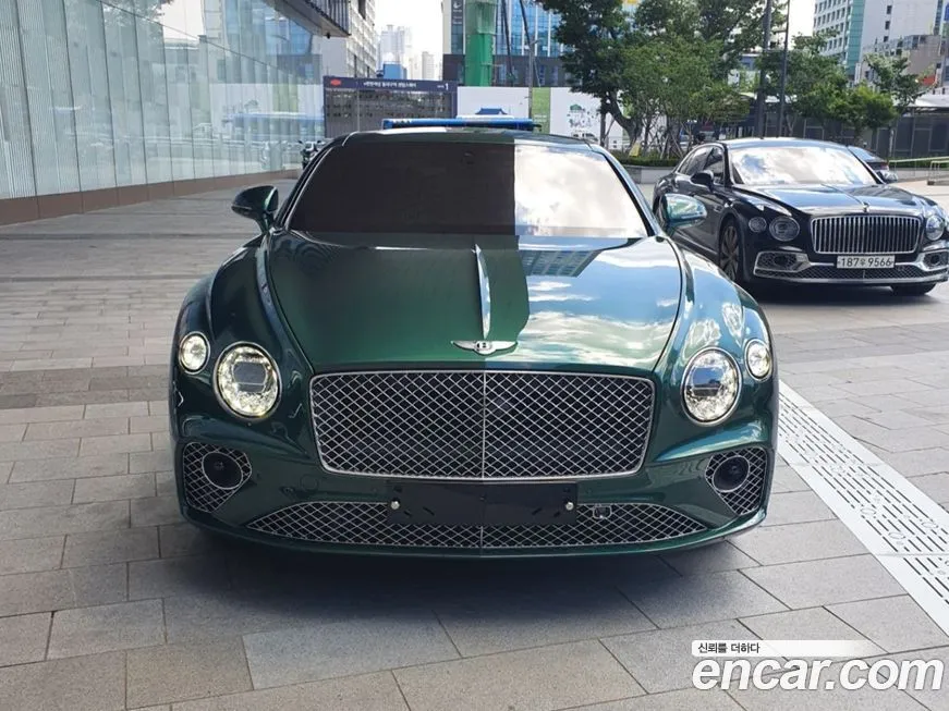 Bentley Continental 2022 из KR, фото 6