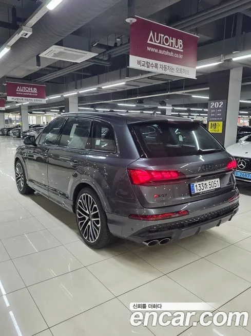 Audi SQ7 2026 из KR, фото 3
