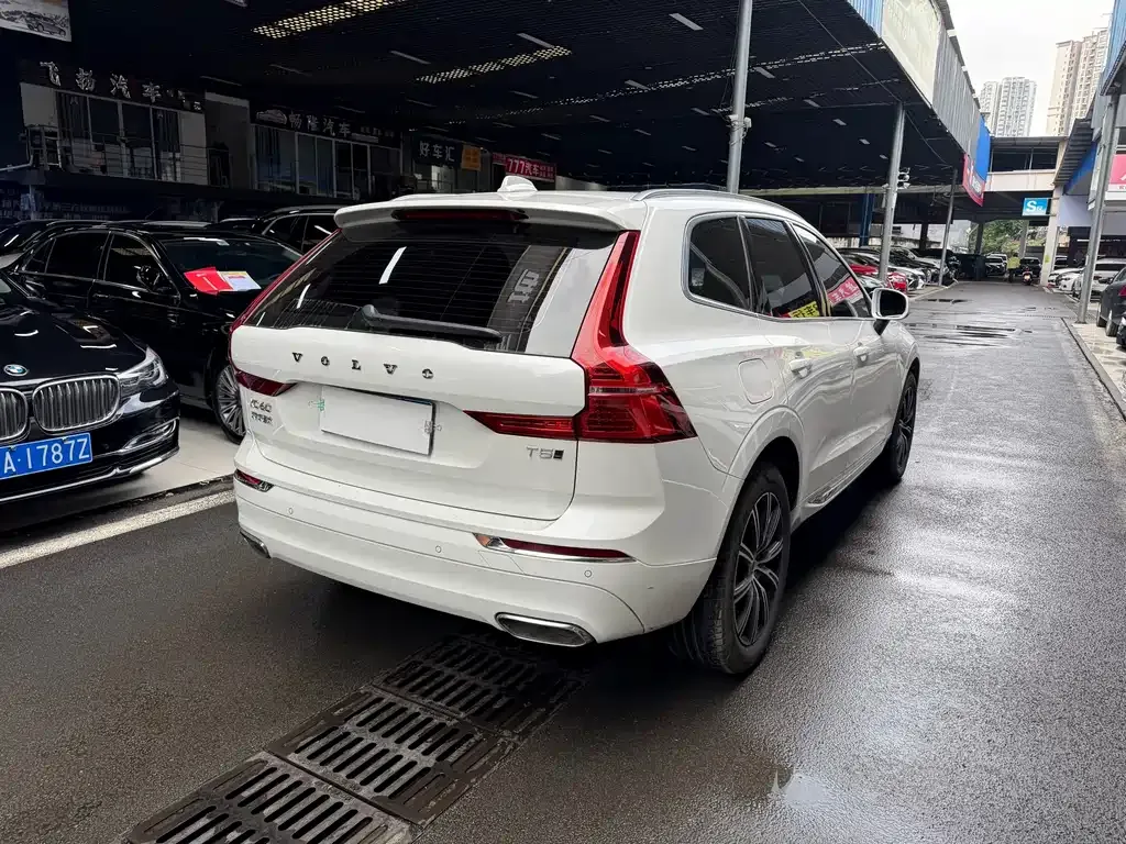 Volvo XC60 — фото 3