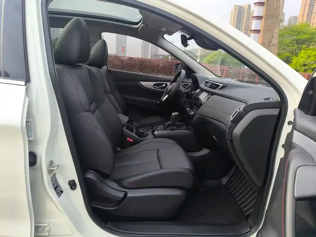 Nissan Qashqai — фото 4