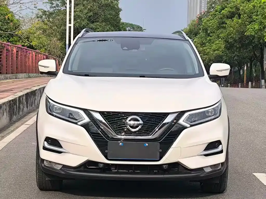 Nissan Qashqai — фото 5