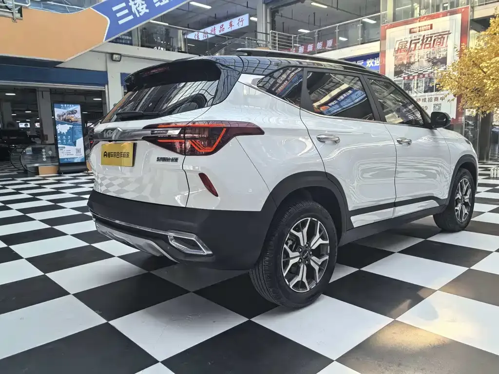 Kia KX3 — фото 3