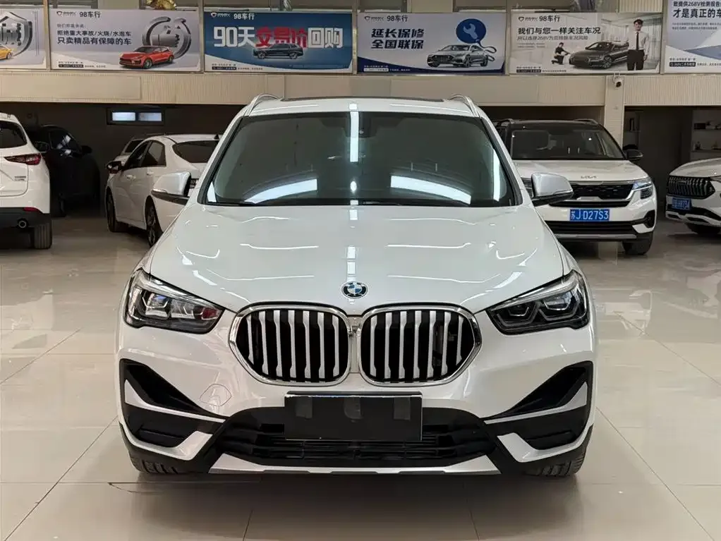 BMW X1 — фото 9