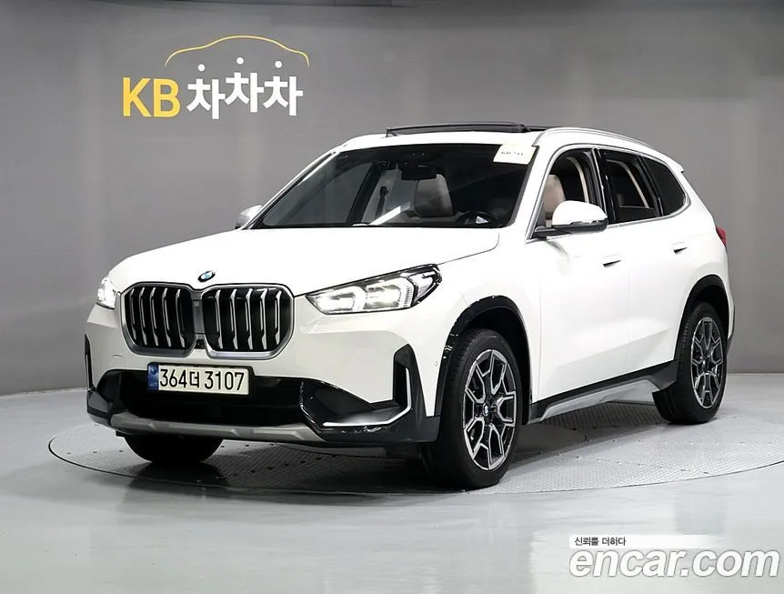 BMW X1 — фото 1