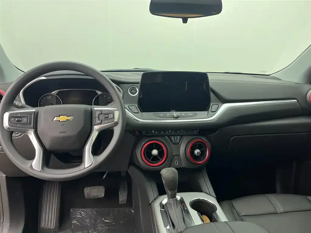 Chevrolet Blazer 2024 из CN, фото 2
