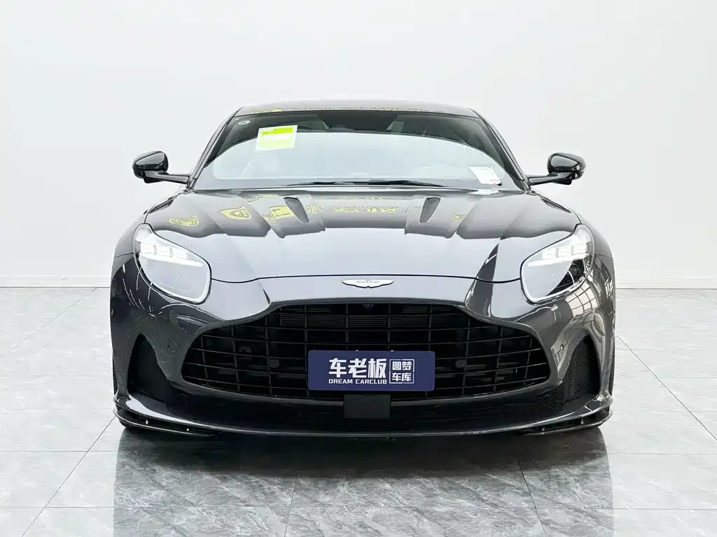 Aston Martin DB12 2026 из CN, фото 8