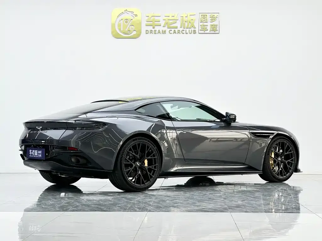Aston Martin DB12 2026 из CN, фото 5