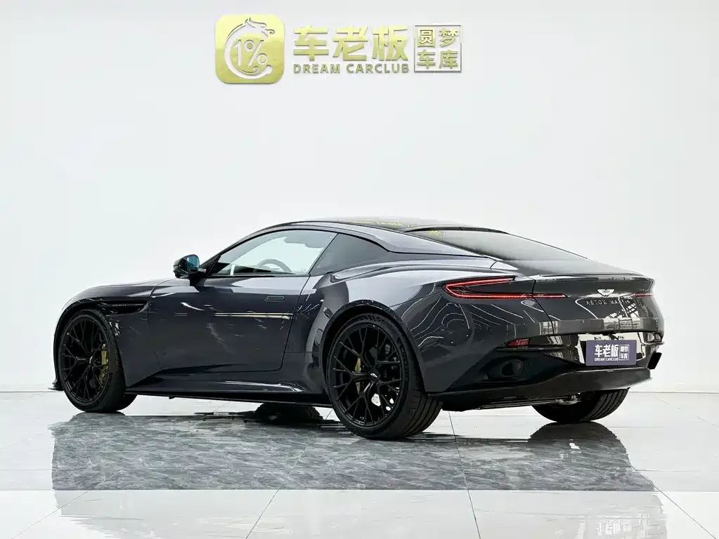 Aston Martin DB12 2026 из CN, фото 6