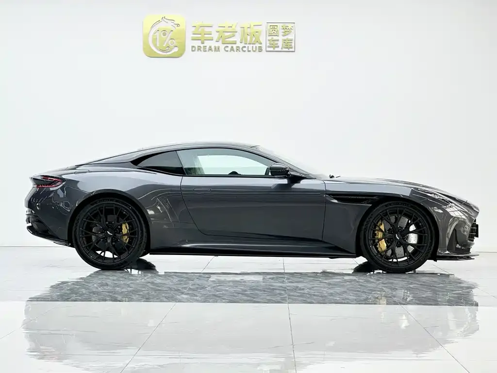 Aston Martin DB12 2026 из CN, фото 2