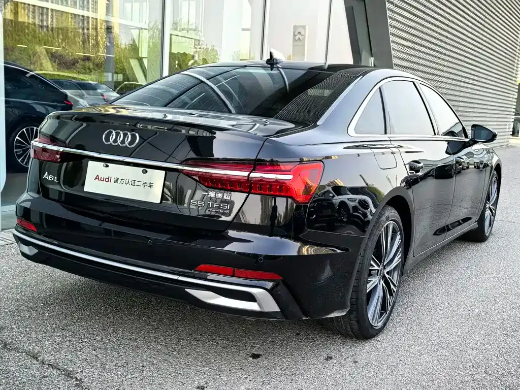 Audi A6L — фото 10
