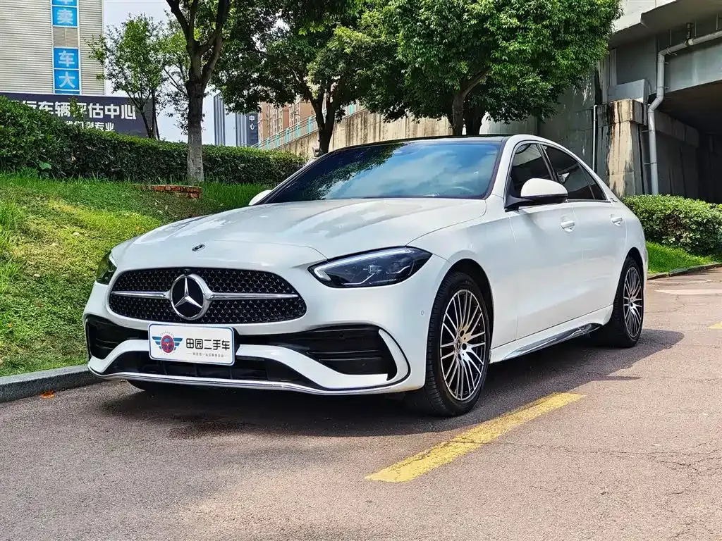 Mercedes-Benz C-Class — фото 1