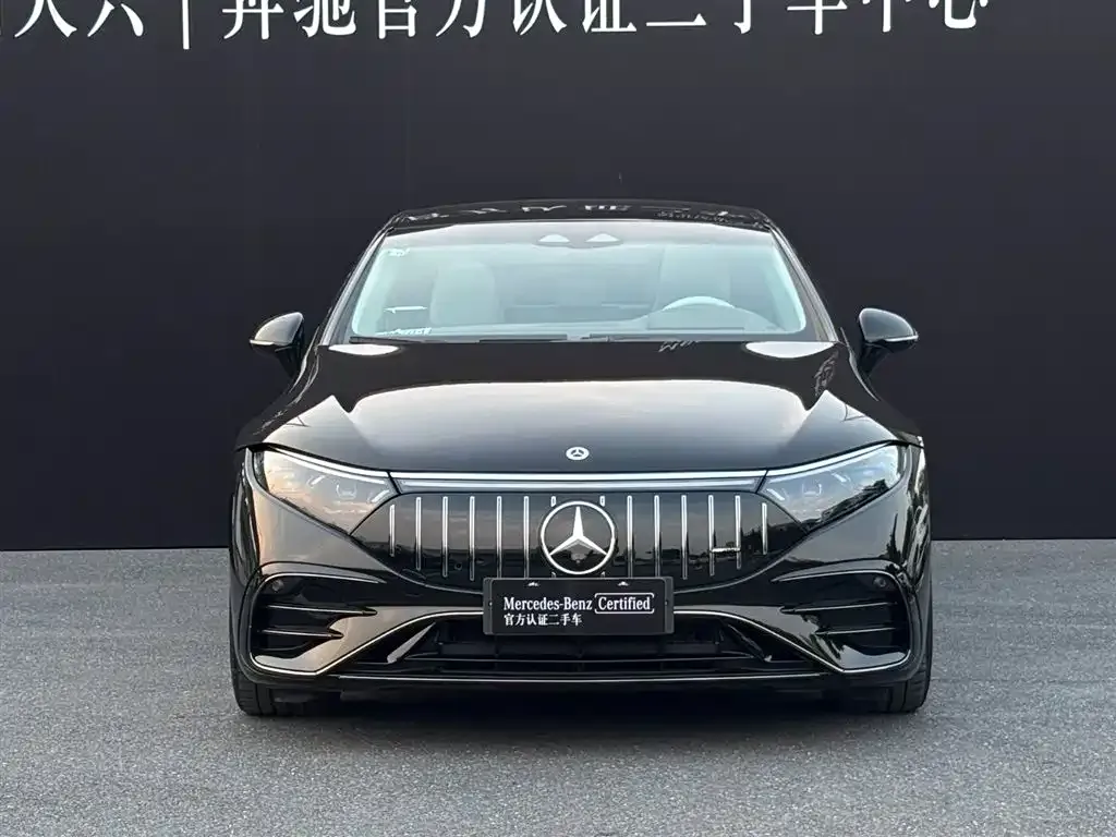 Mercedes-Benz EQS AMG — фото 6