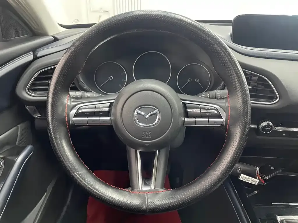 Mazda CX-30 — фото 6