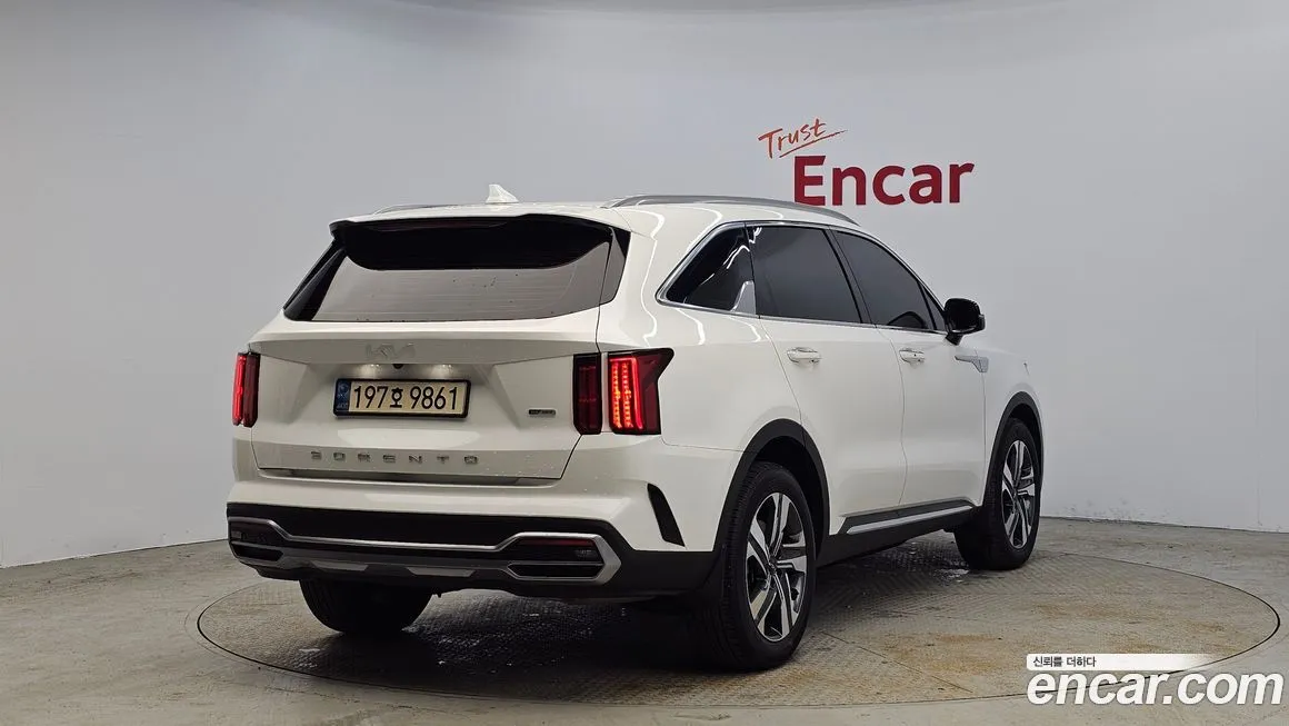 Kia Sorento — фото 9