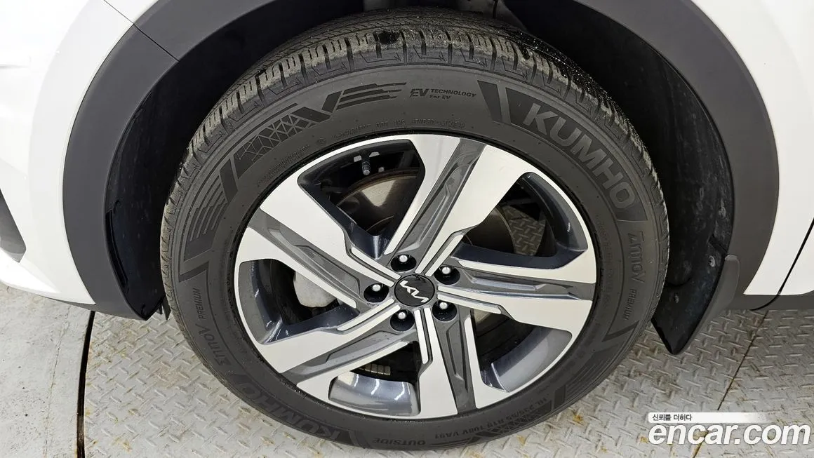 Kia Sorento — фото 5