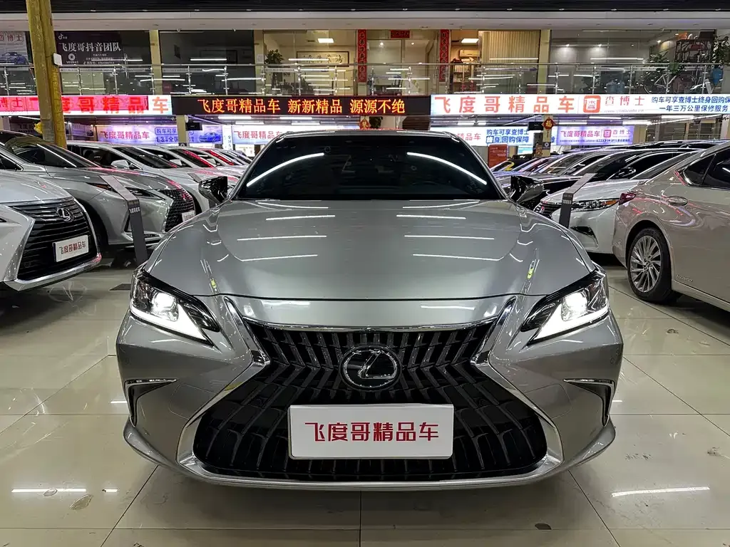 Lexus ES — фото 9