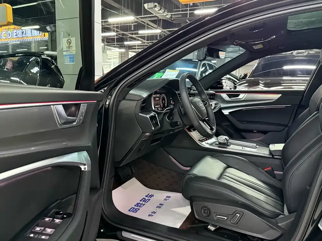 Audi A6L 2025 из CN, фото 6