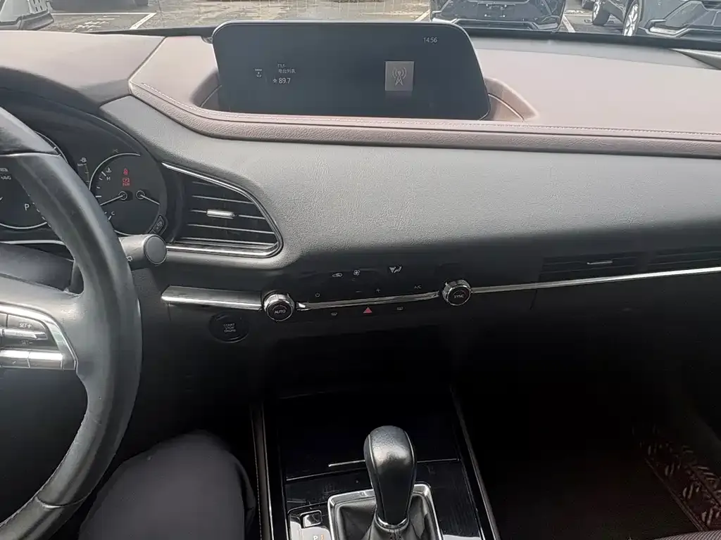 Mazda CX-30 2021 из CN, фото 8