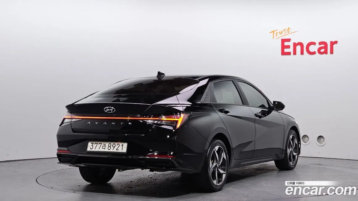 Hyundai AVANTE — фото 3