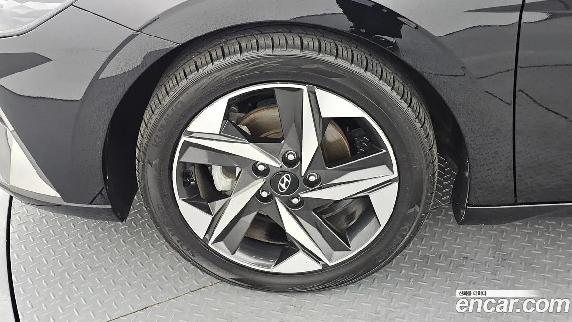 Hyundai AVANTE — фото 9