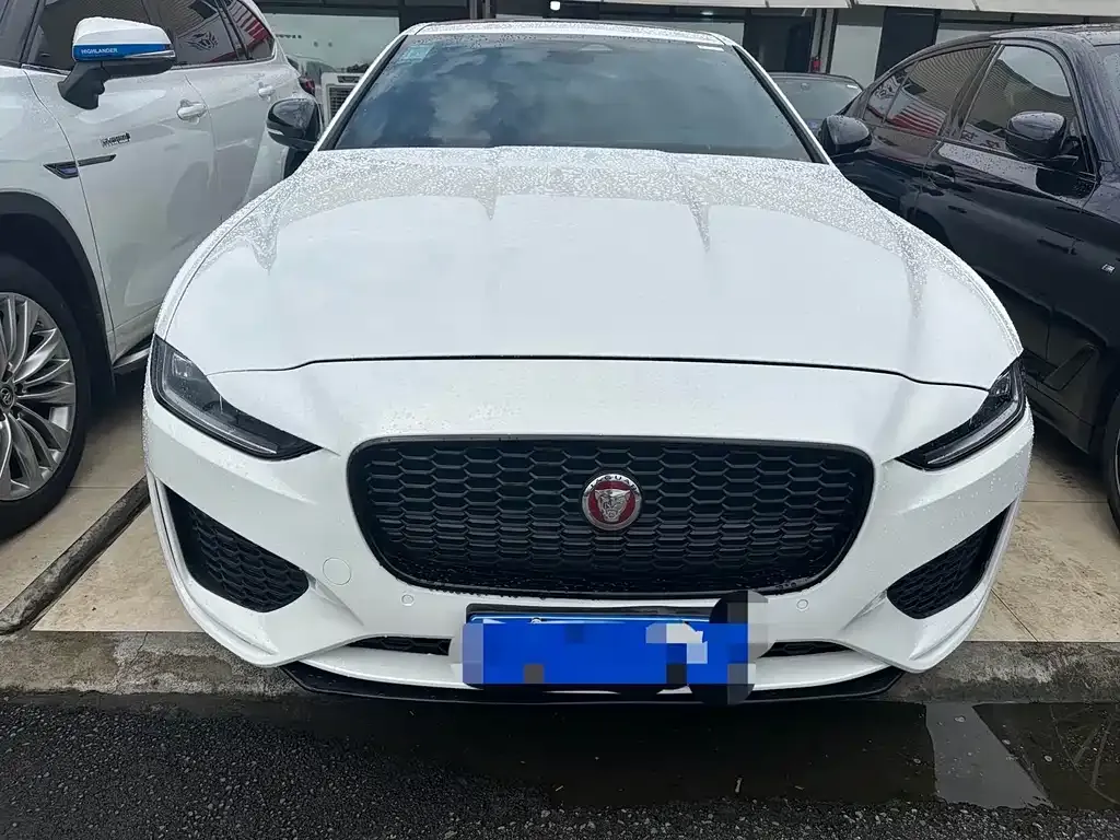 Jaguar XEL — фото 10