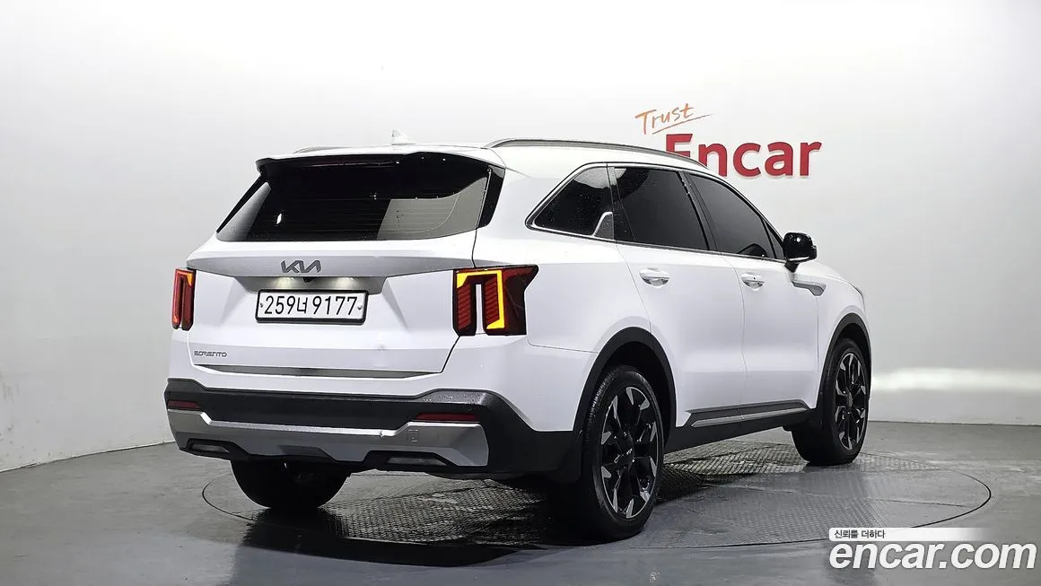 Kia Sorento — фото 5