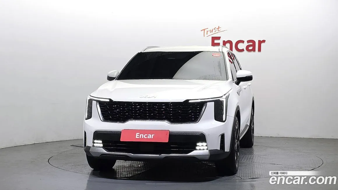 Kia Sorento — фото 7