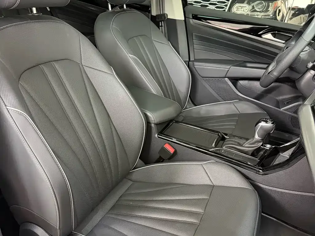 Volkswagen Passat — фото 9