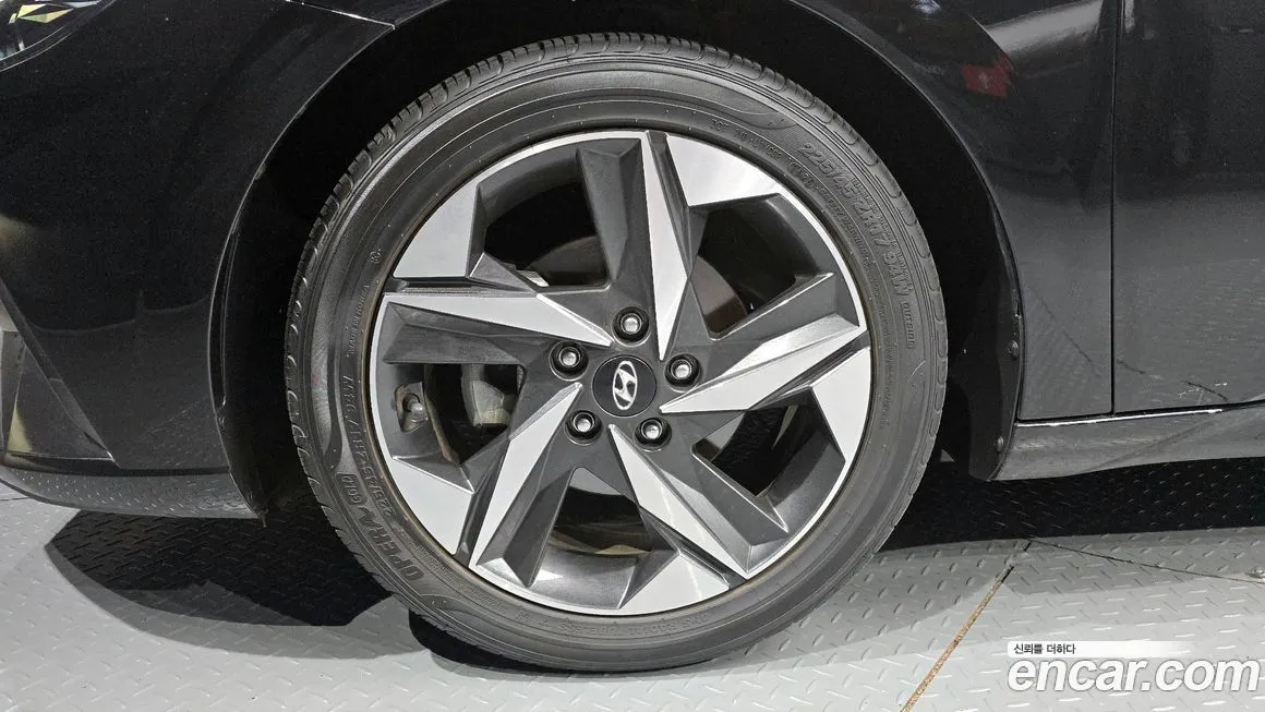 Hyundai AVANTE — фото 10