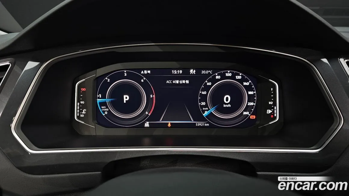 Volkswagen Tiguan — фото 4