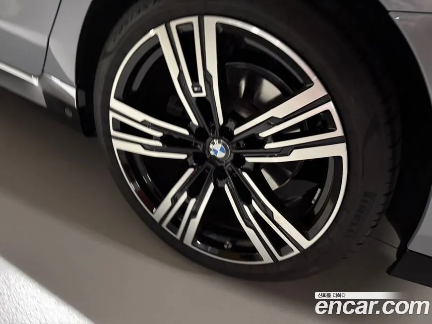 BMW 7-Series 2023 из KR, фото 8