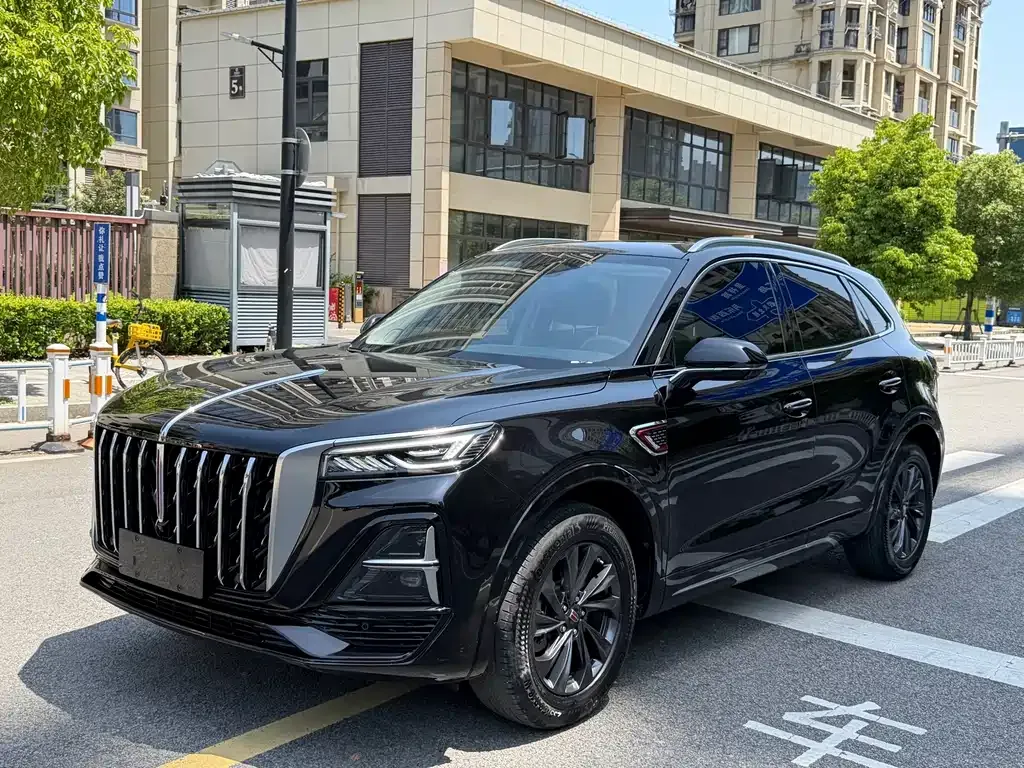 Hongqi HS5 — фото 1