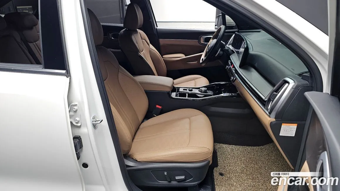 Kia Sorento — фото 7