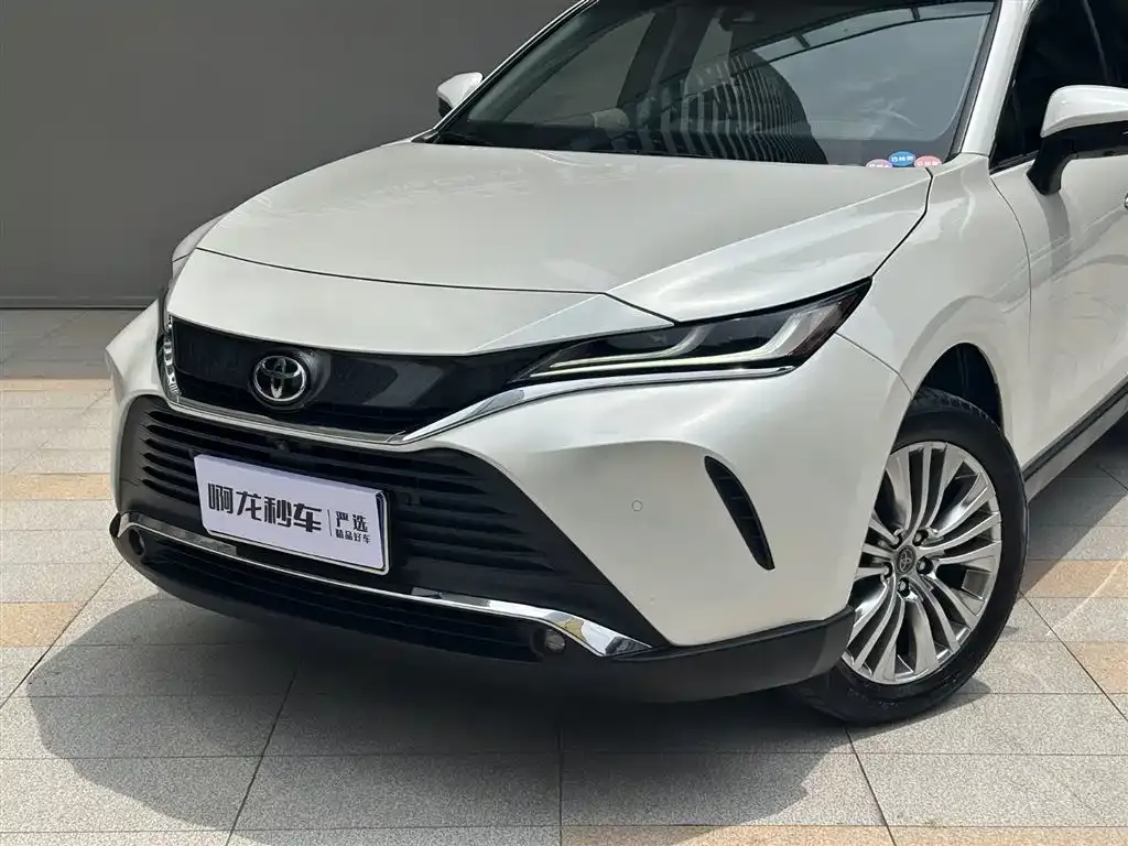 Toyota Harrier — фото 9