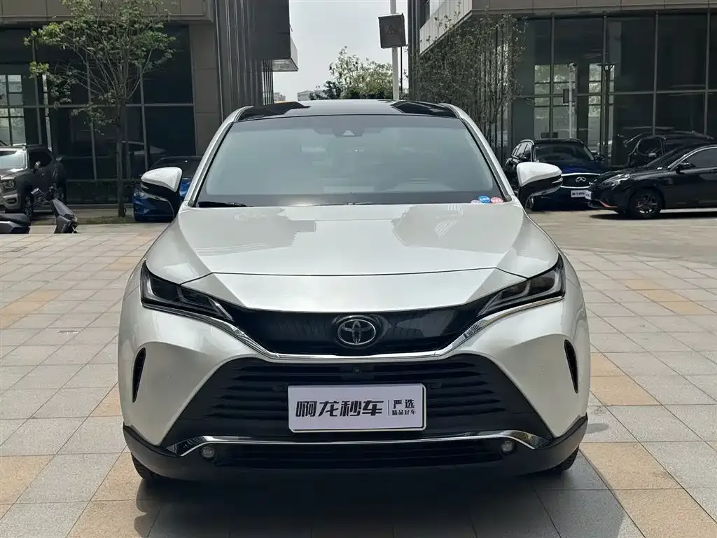 Toyota Harrier — фото 7