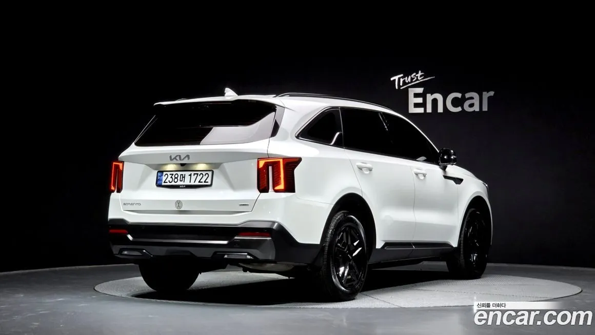 Kia Sorento — фото 9