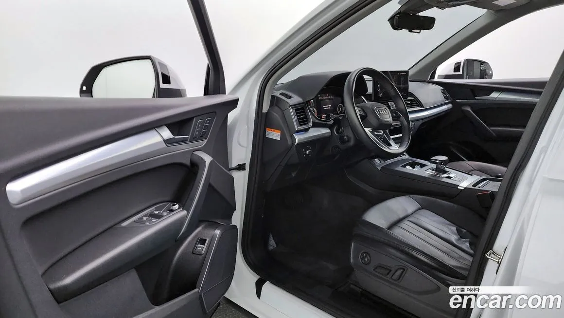 Audi Q5 2021 из KR, фото 9