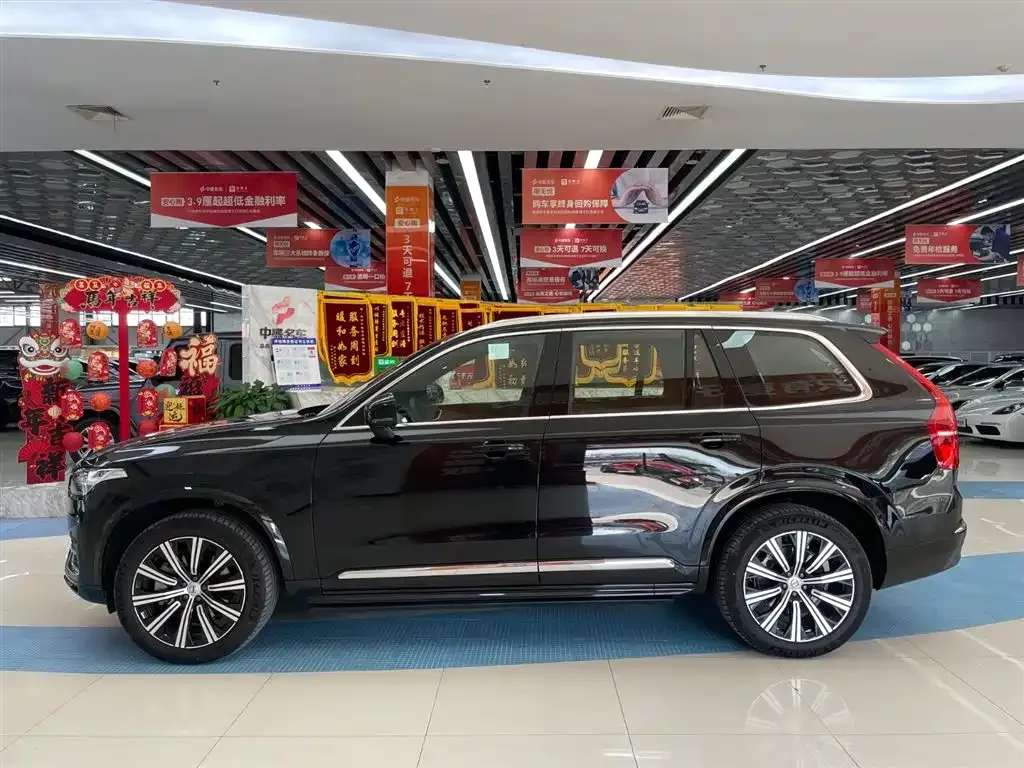 Volvo XC90 — фото 10