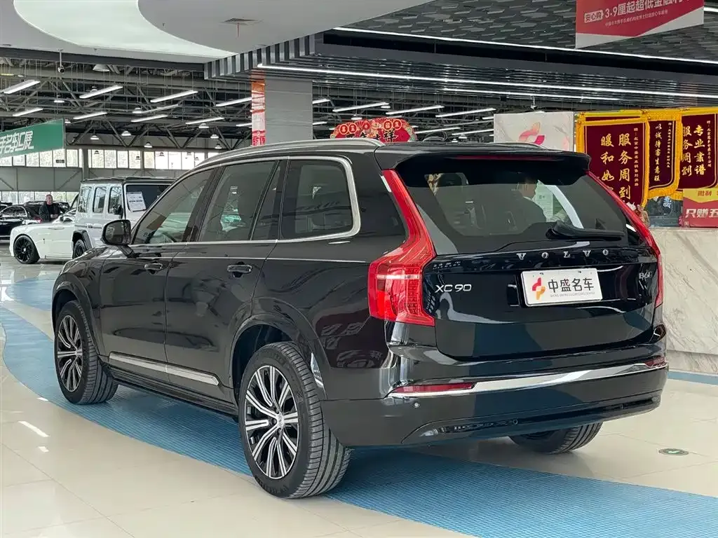 Volvo XC90 — фото 7