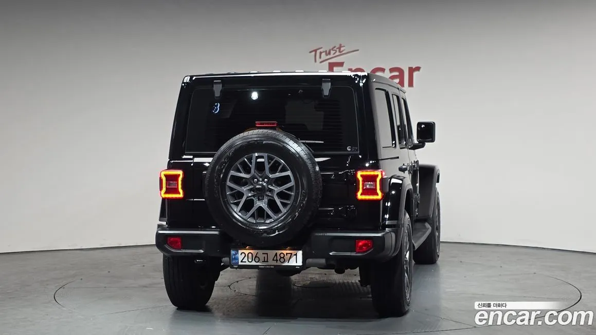 Jeep Wrangler 2024 из KR, фото 3