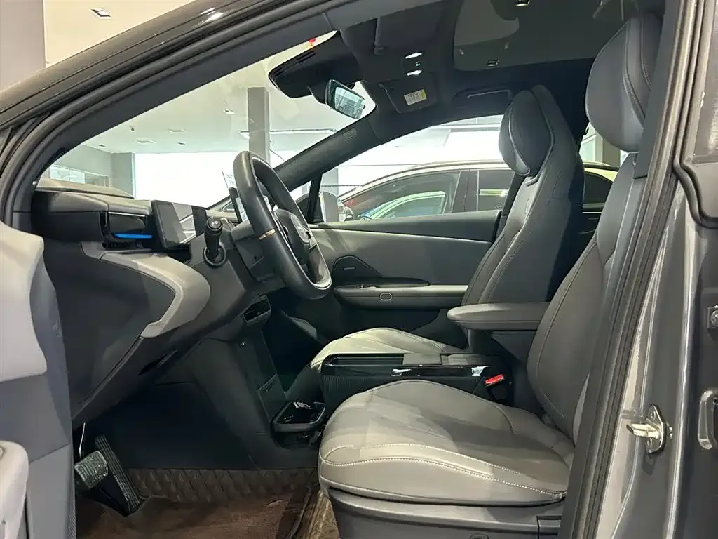 Lynk & Co Z20 2025 из CN, фото 9