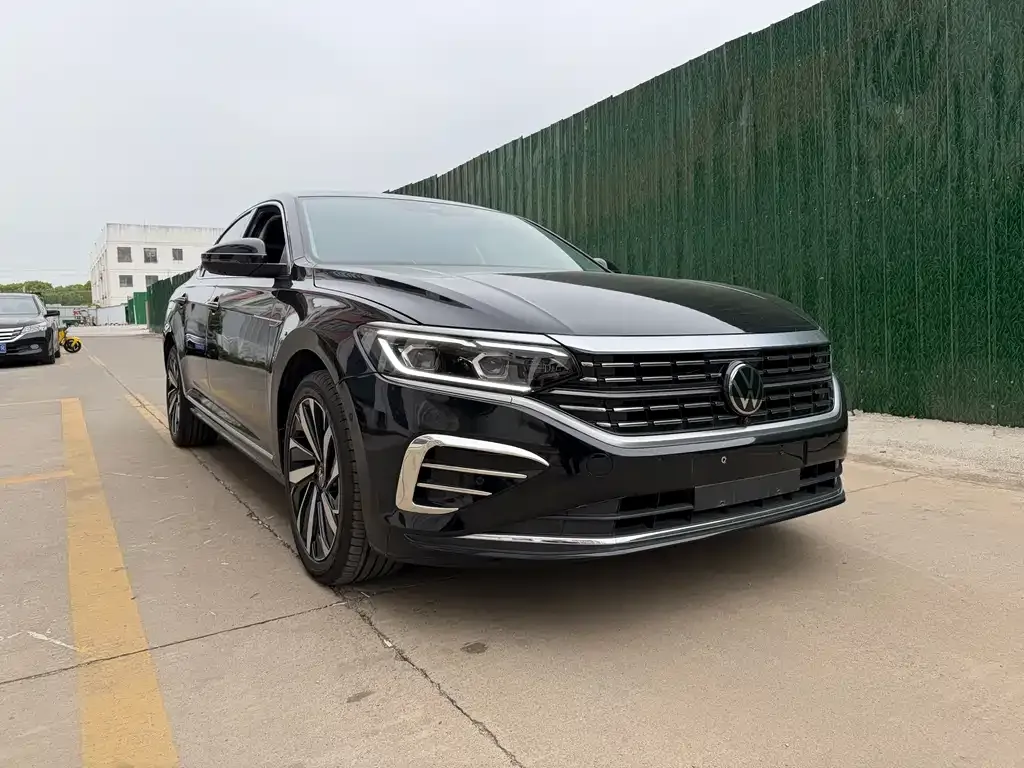 Volkswagen Passat — фото 4