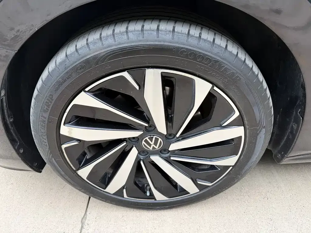 Volkswagen Passat — фото 3